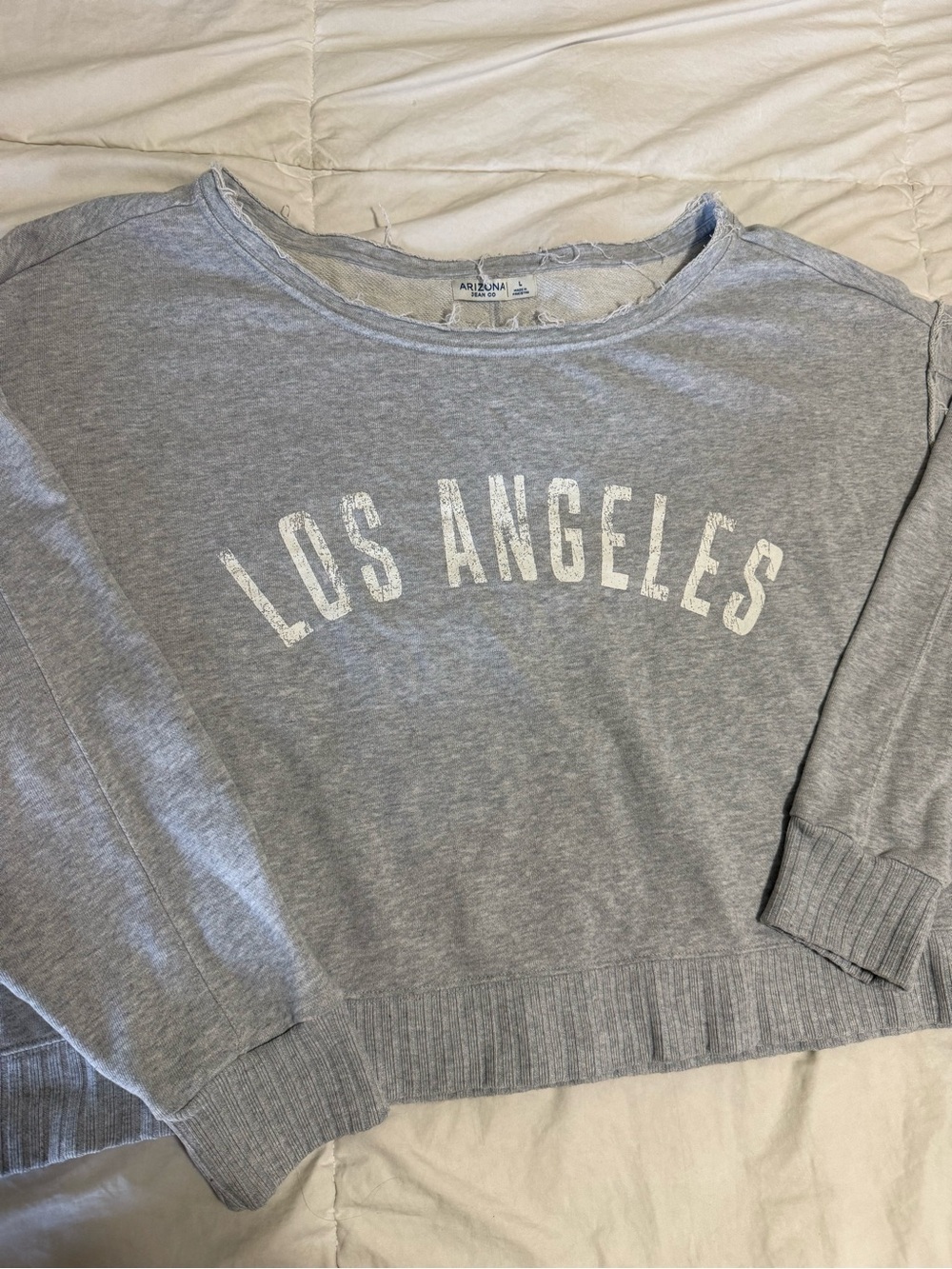 Arizona Jean Company Light Gray 'Los Angeles' Pullover Sweatshirt - Picture 2 of 4